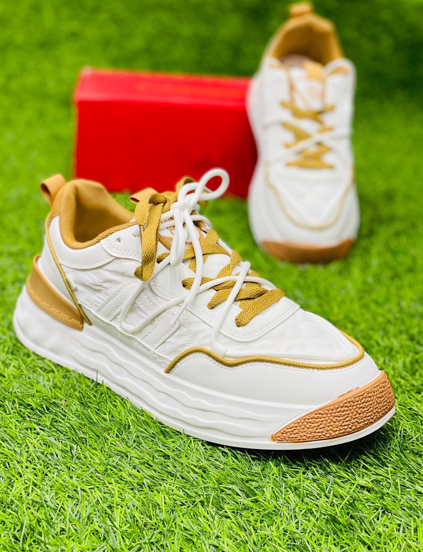 Fashion- Run Courts -  White Mustard 2.0