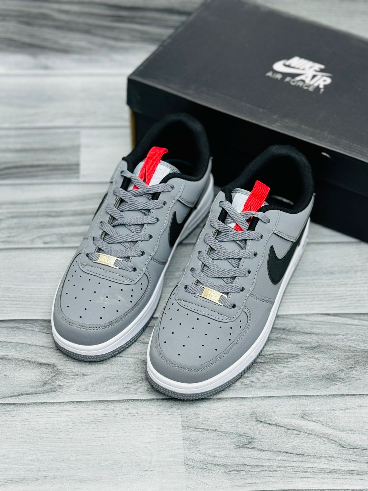 NKE -  Air force 1 - Grey