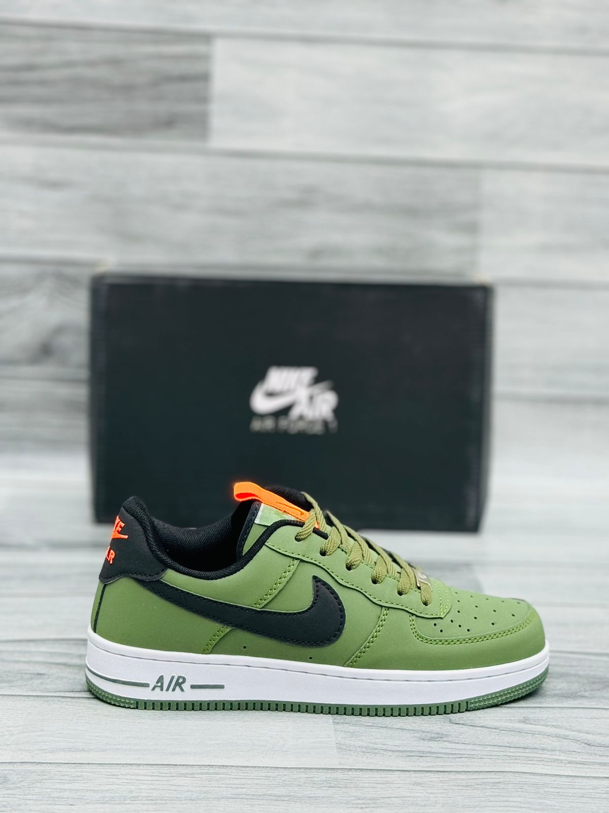 NKE -  Air force 1 - Green