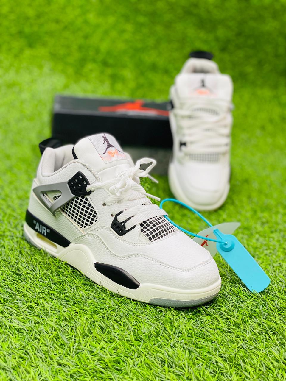 AR JDN 4 - Retro - White