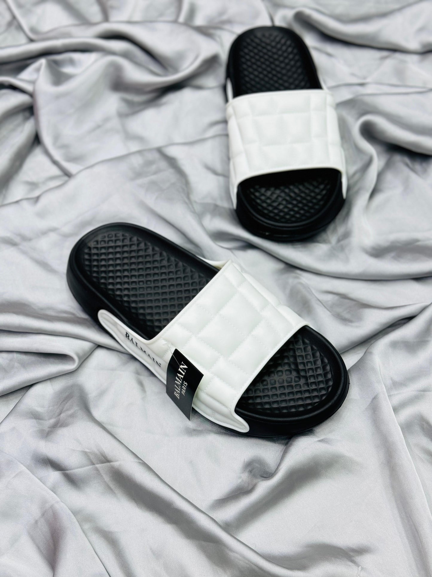 Balmain - Slides - D3 - White with Black