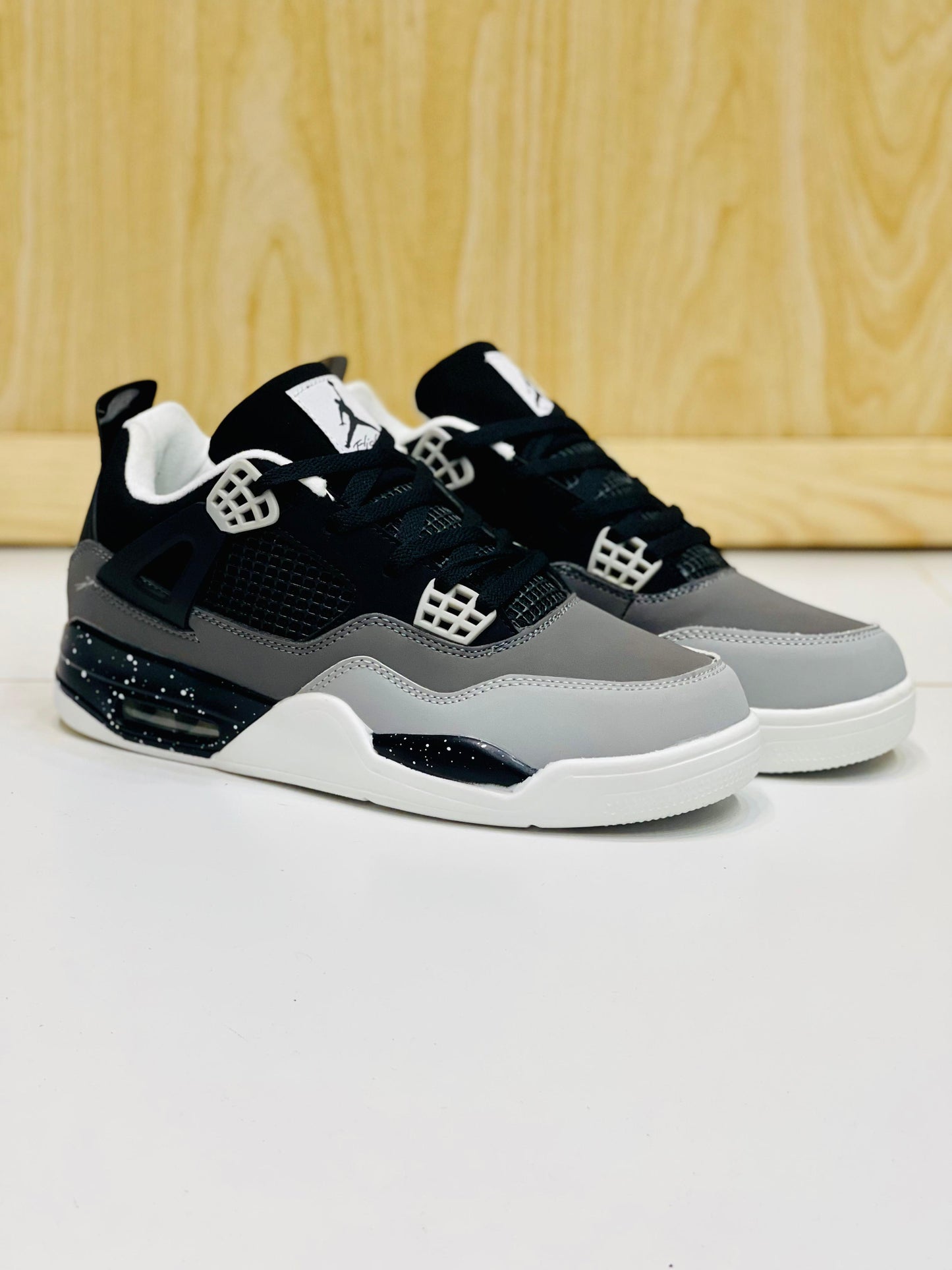 AR JDN 4 - Retro - Grey Black