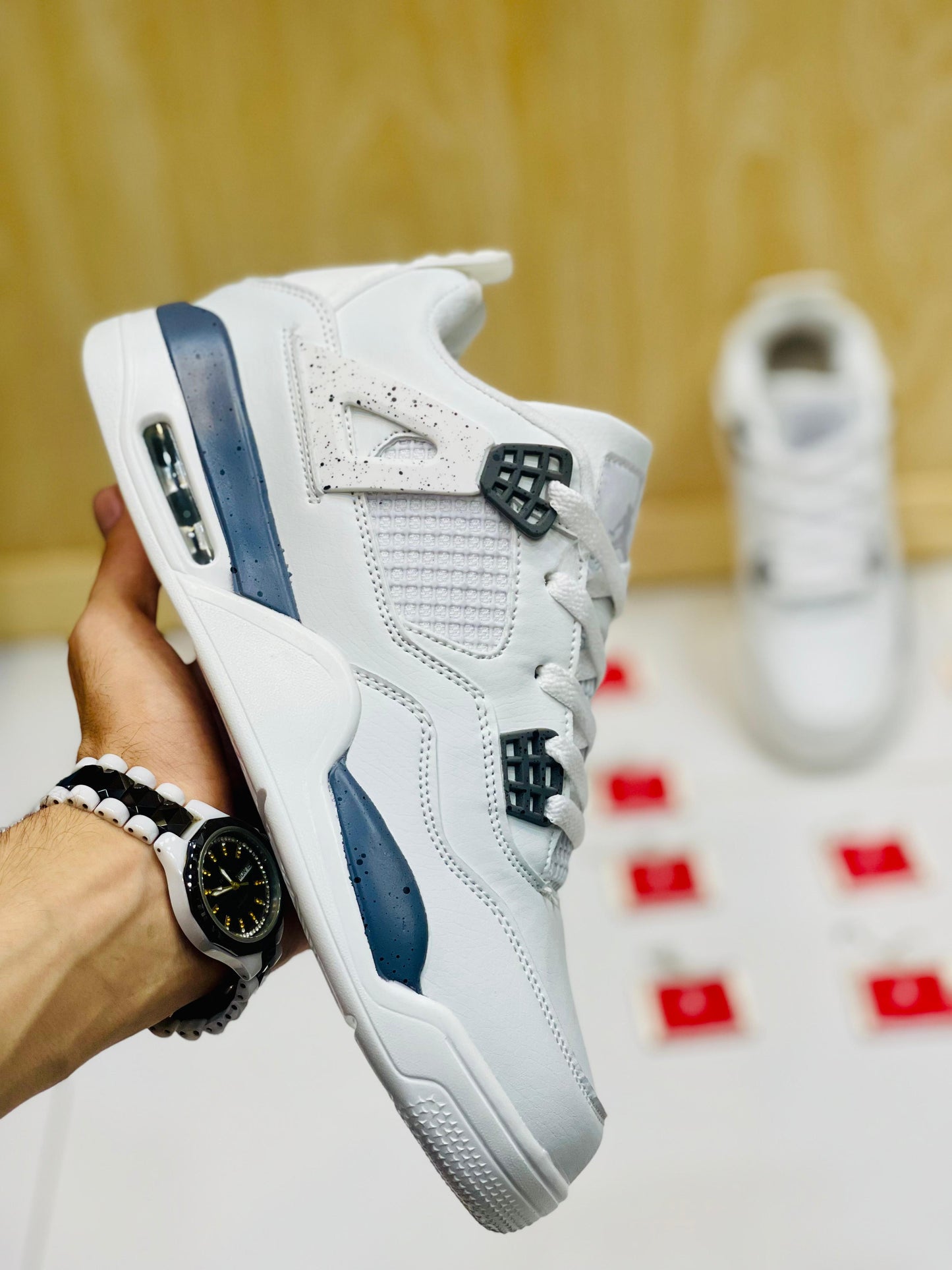 AR JDN 4 - Retro - White Grey