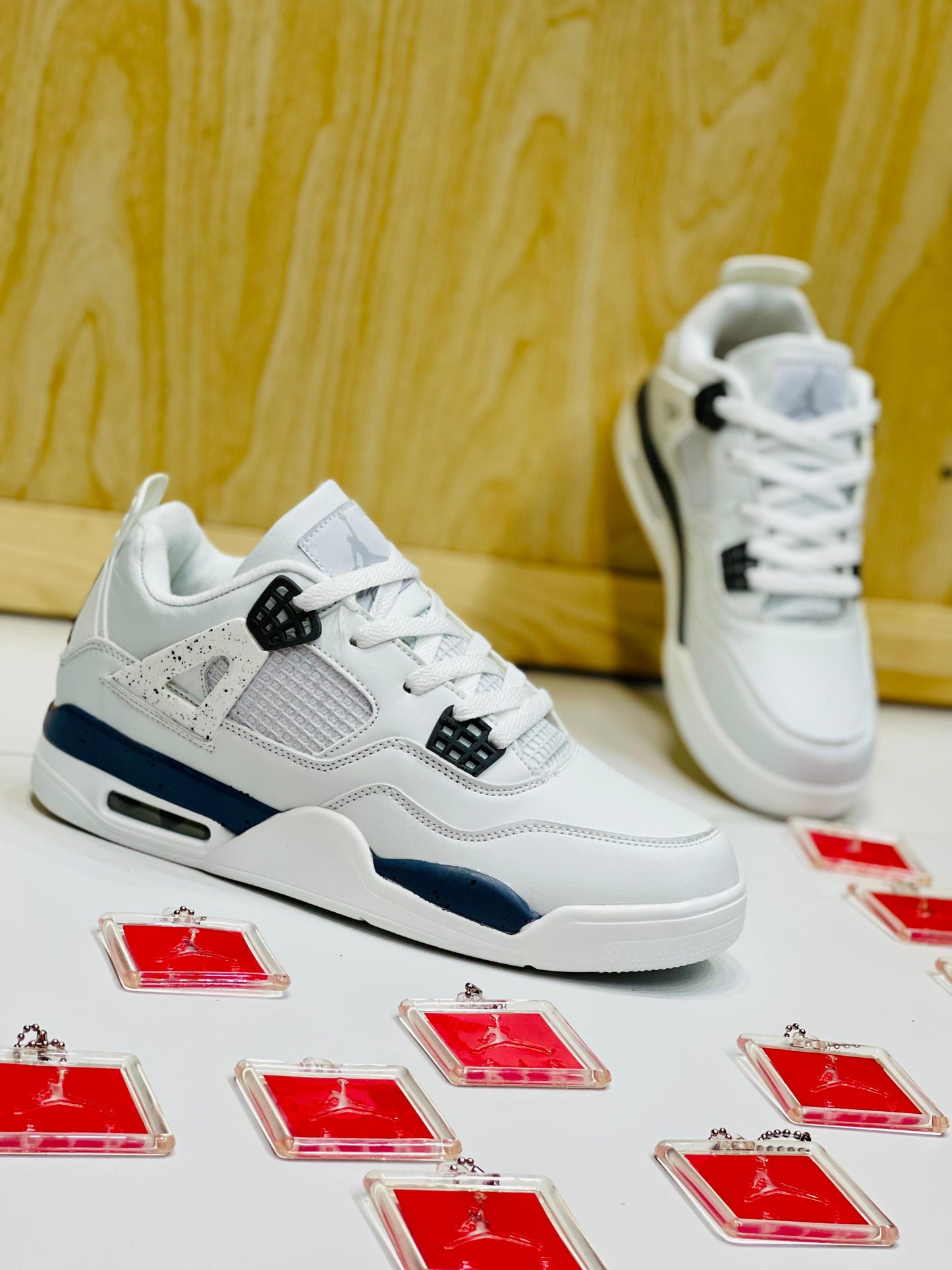 AR JDN 4 - Retro - White Grey