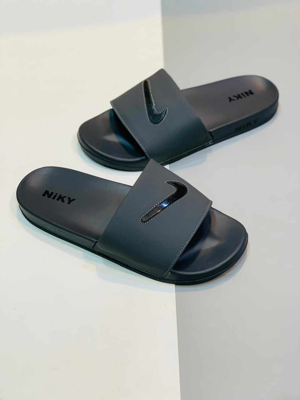 NKE - Slides - Grey Black