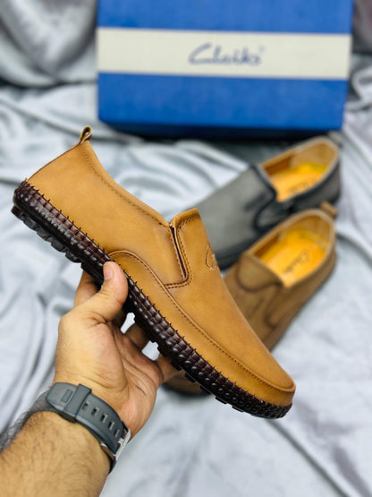 Clarks - Medicate - D6 - Brown