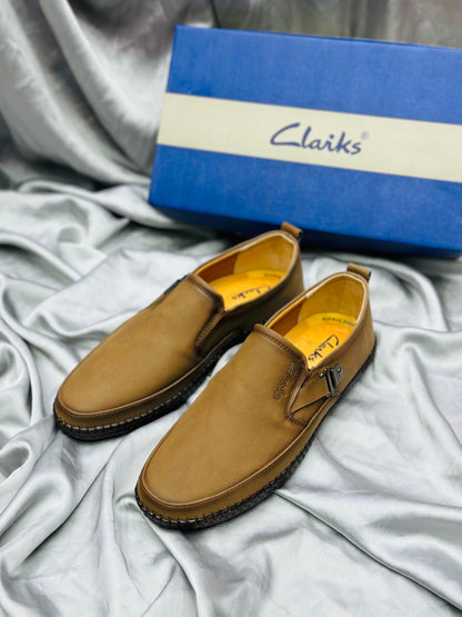 Clarks - Medicate - D8 - Brown