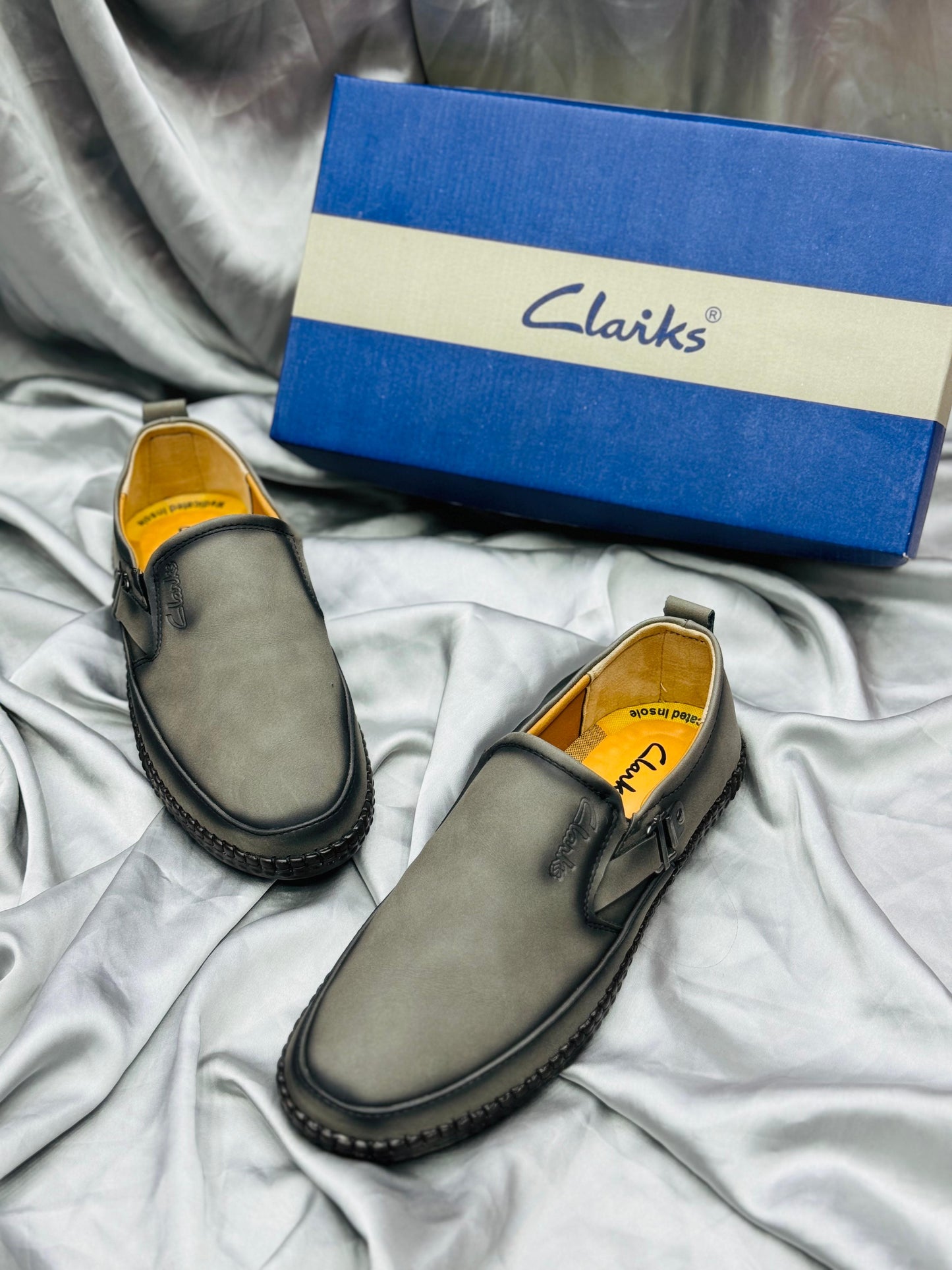 Clarks - Medicate - D8 - Grey