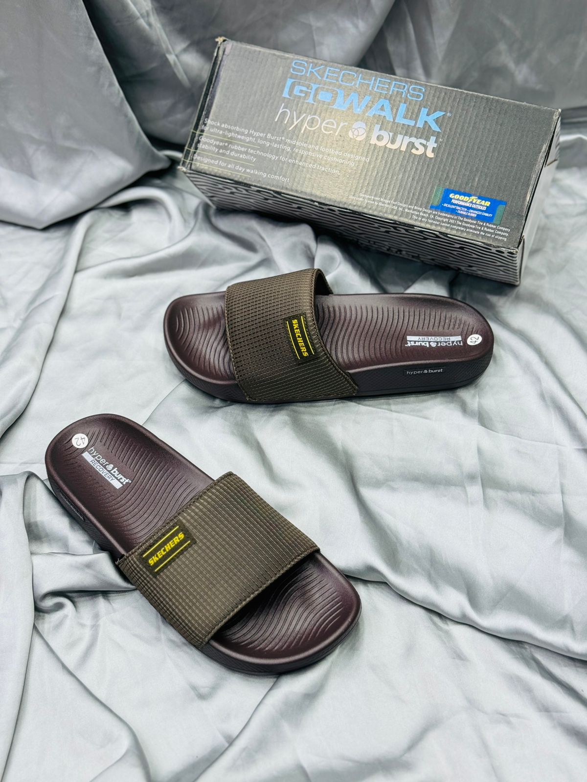 Skechers - Hyper Burst Slides - D2 - Brown