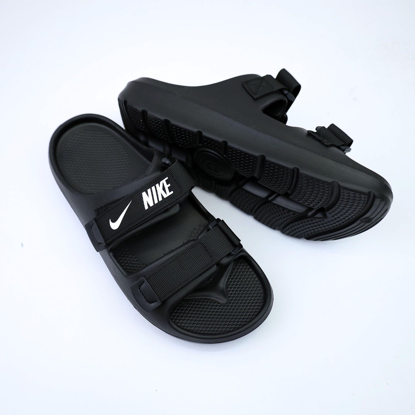 NKE - Slides - D1 - All Black