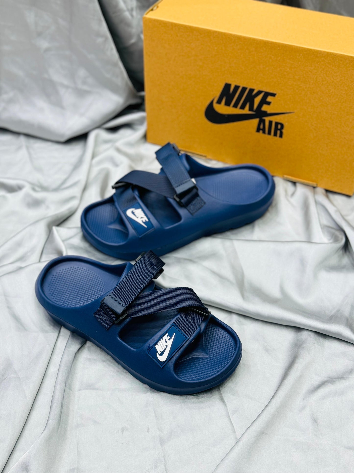 NKE - Slides - D2 - Blue