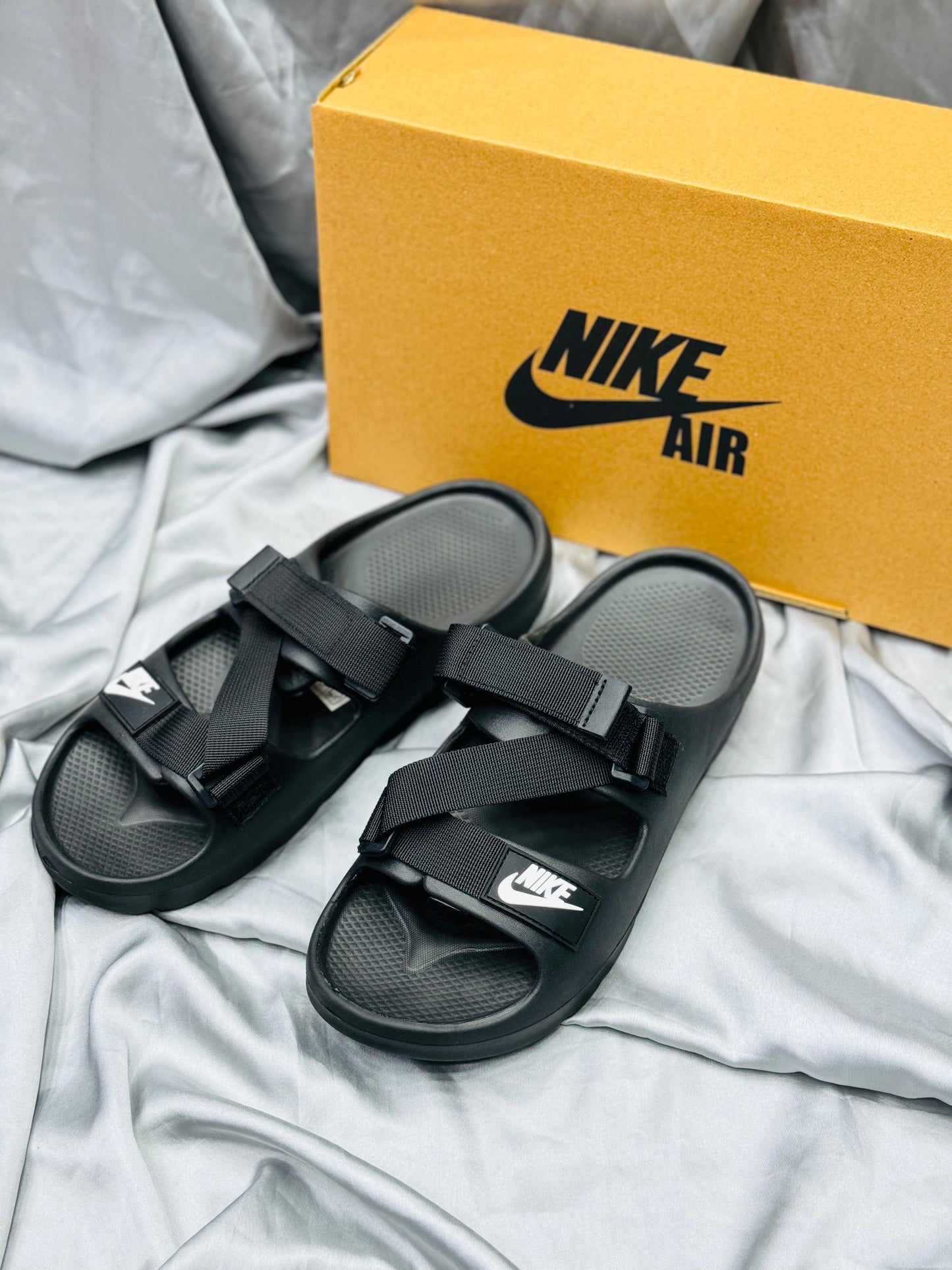 NKE - Slides - D2 - All Black