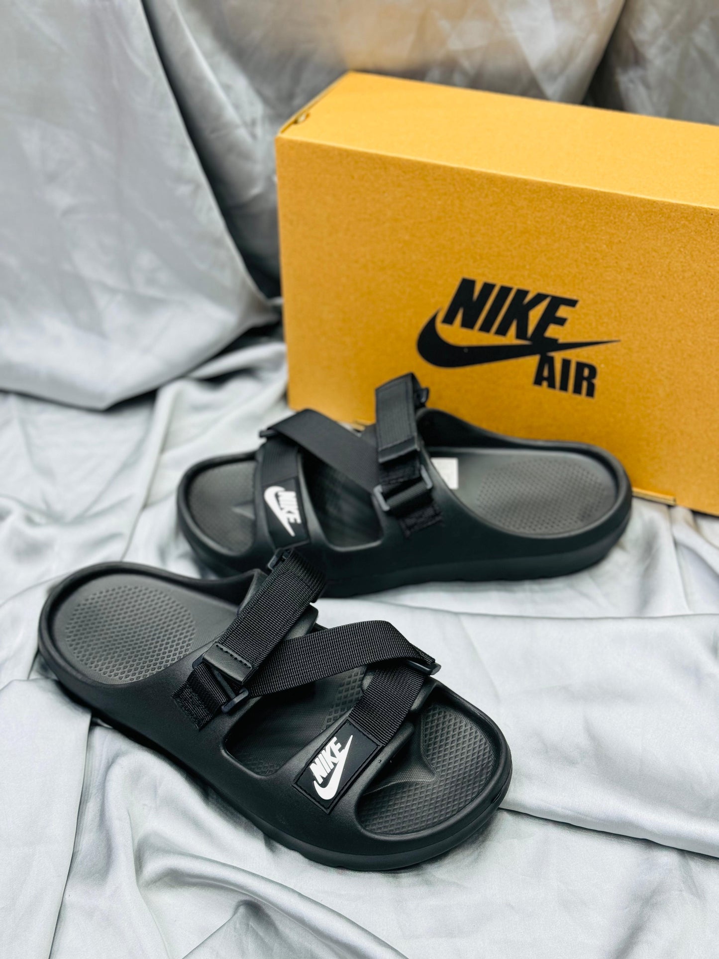 NKE - Slides - D2 - All Black