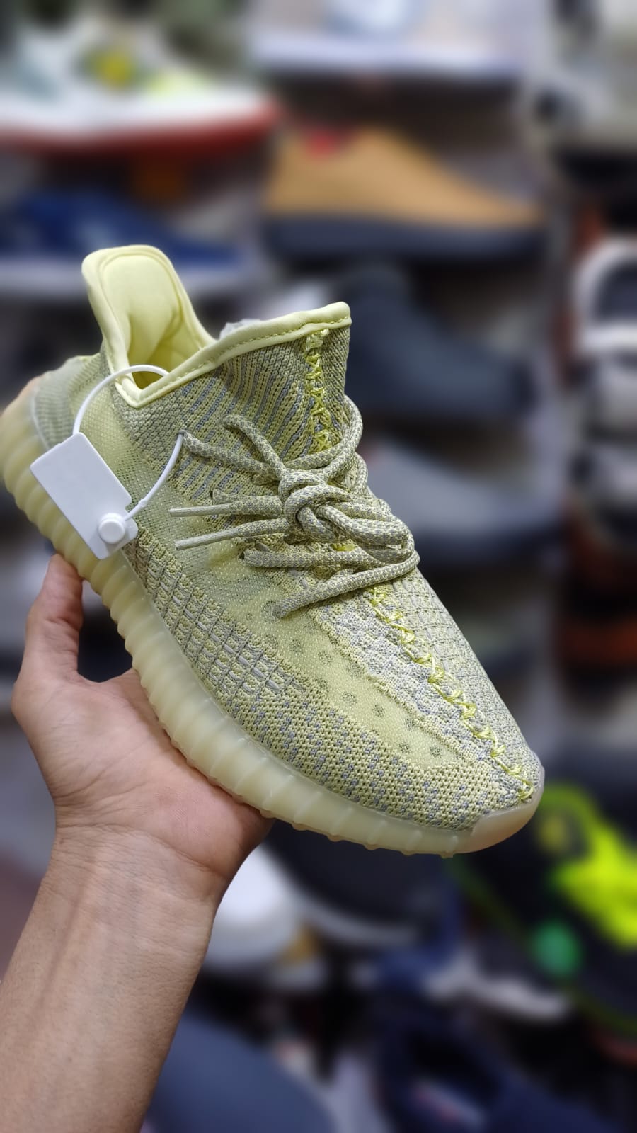 Yeezy - 350 - Lemon