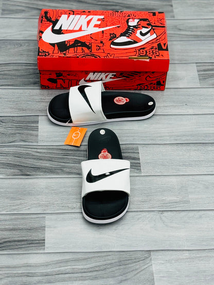 NKE - D1 - Slides - White Black