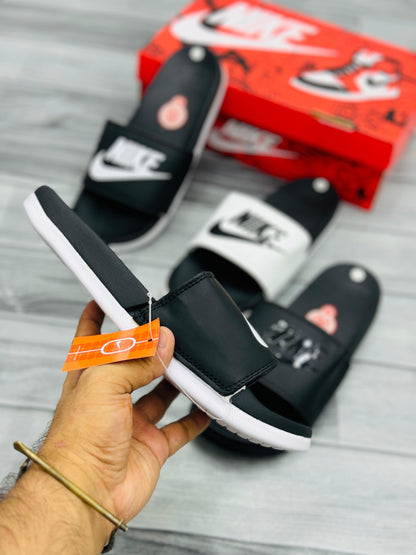 NKE - D2 - Slides - Black White