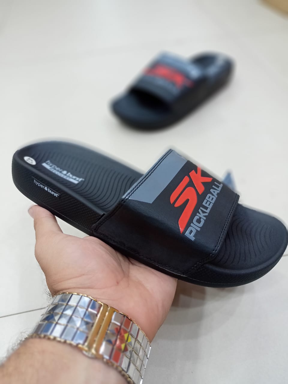 SK - Hyper Burst Slides - Black Red