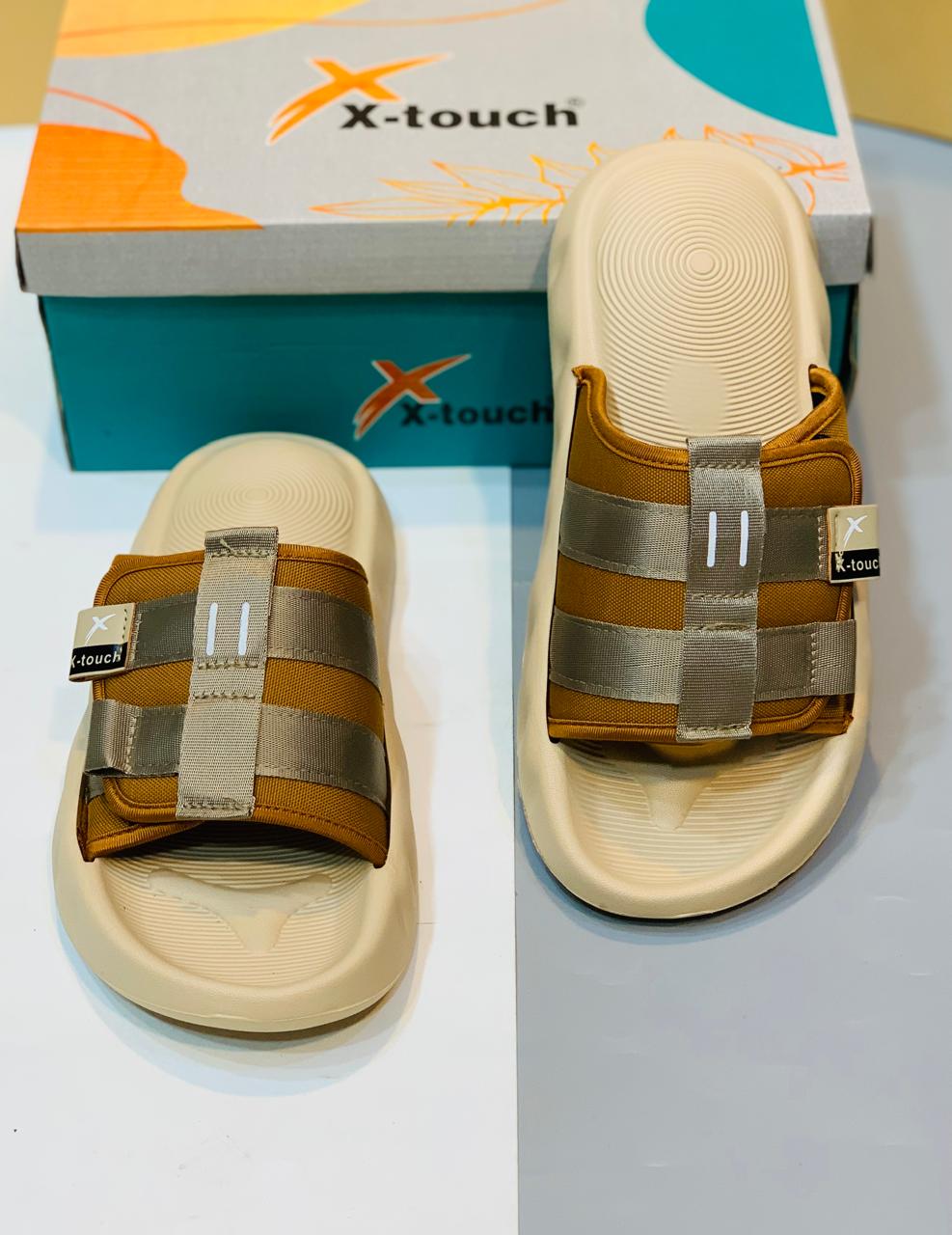 X-Touch - Slides - D3 - Brown Gray