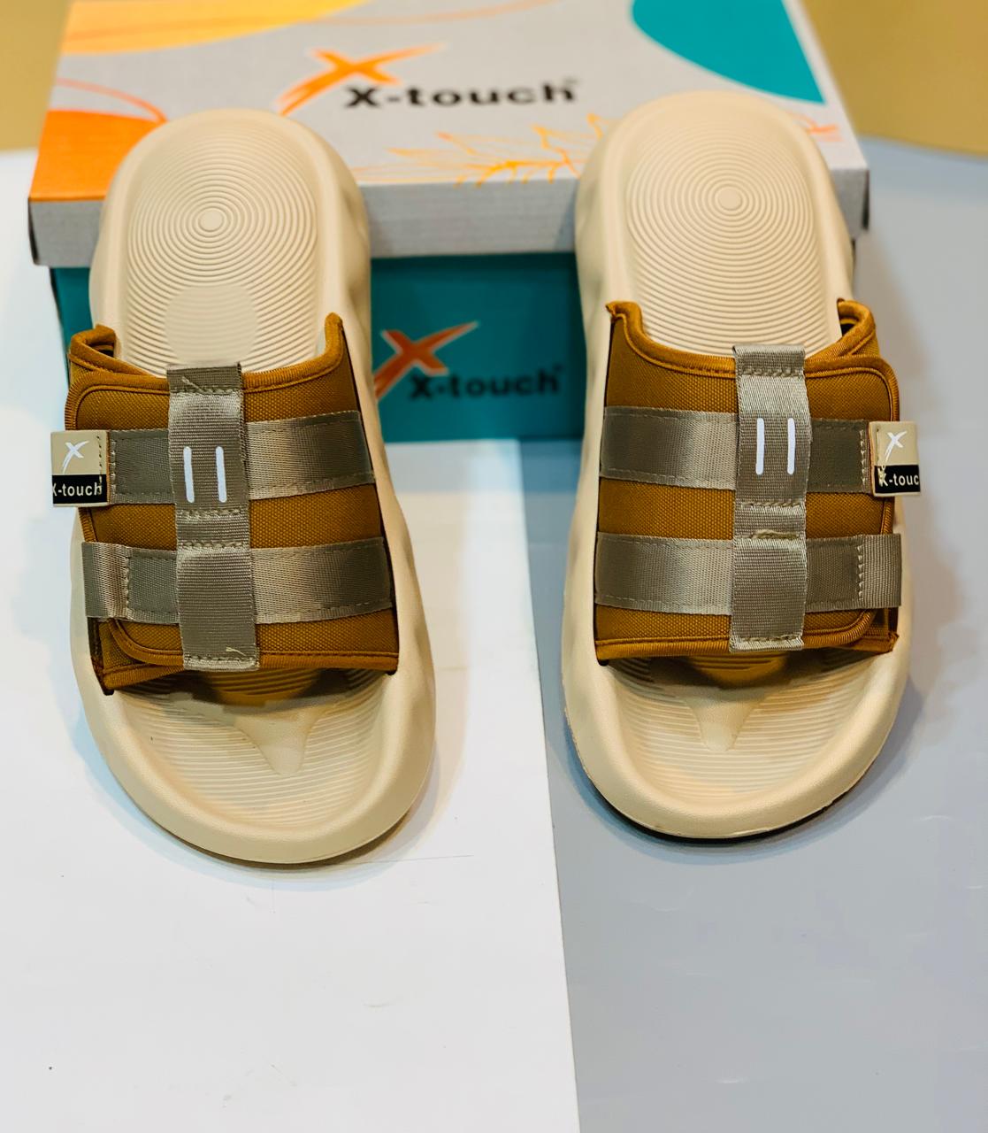 X-Touch - Slides - D3 - Brown Gray