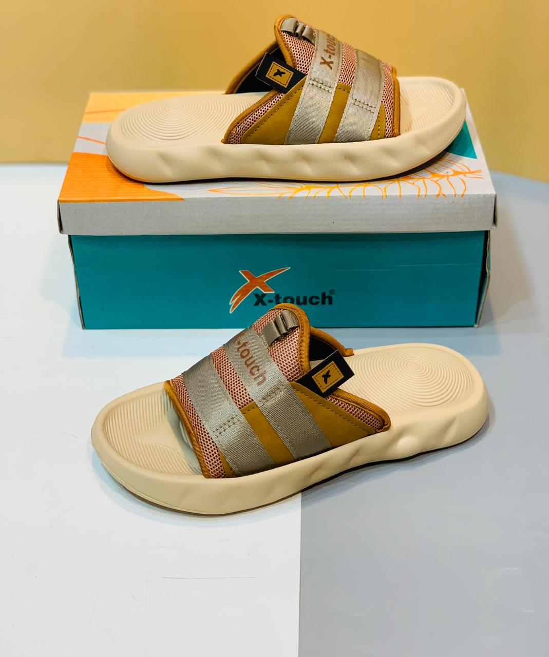 X-Touch - Slides - D4 - Brown Gray