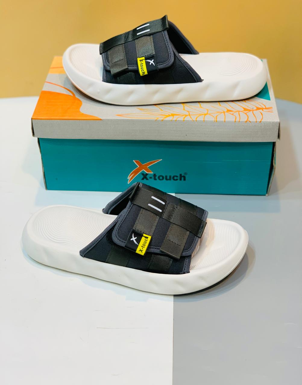 X-Touch - Slides - D3 - Gray White