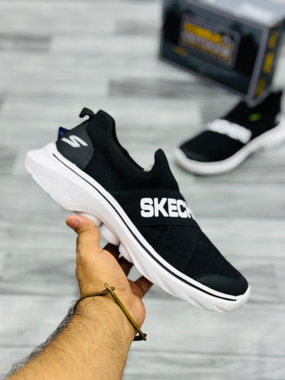 Skecher - Mid Form - Black White