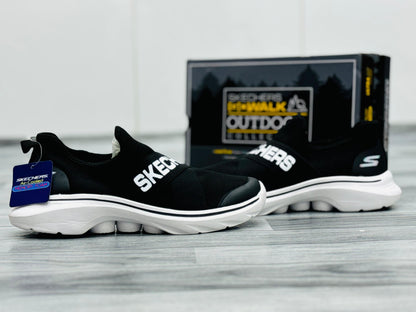 Skecher - Mid Form - Black White