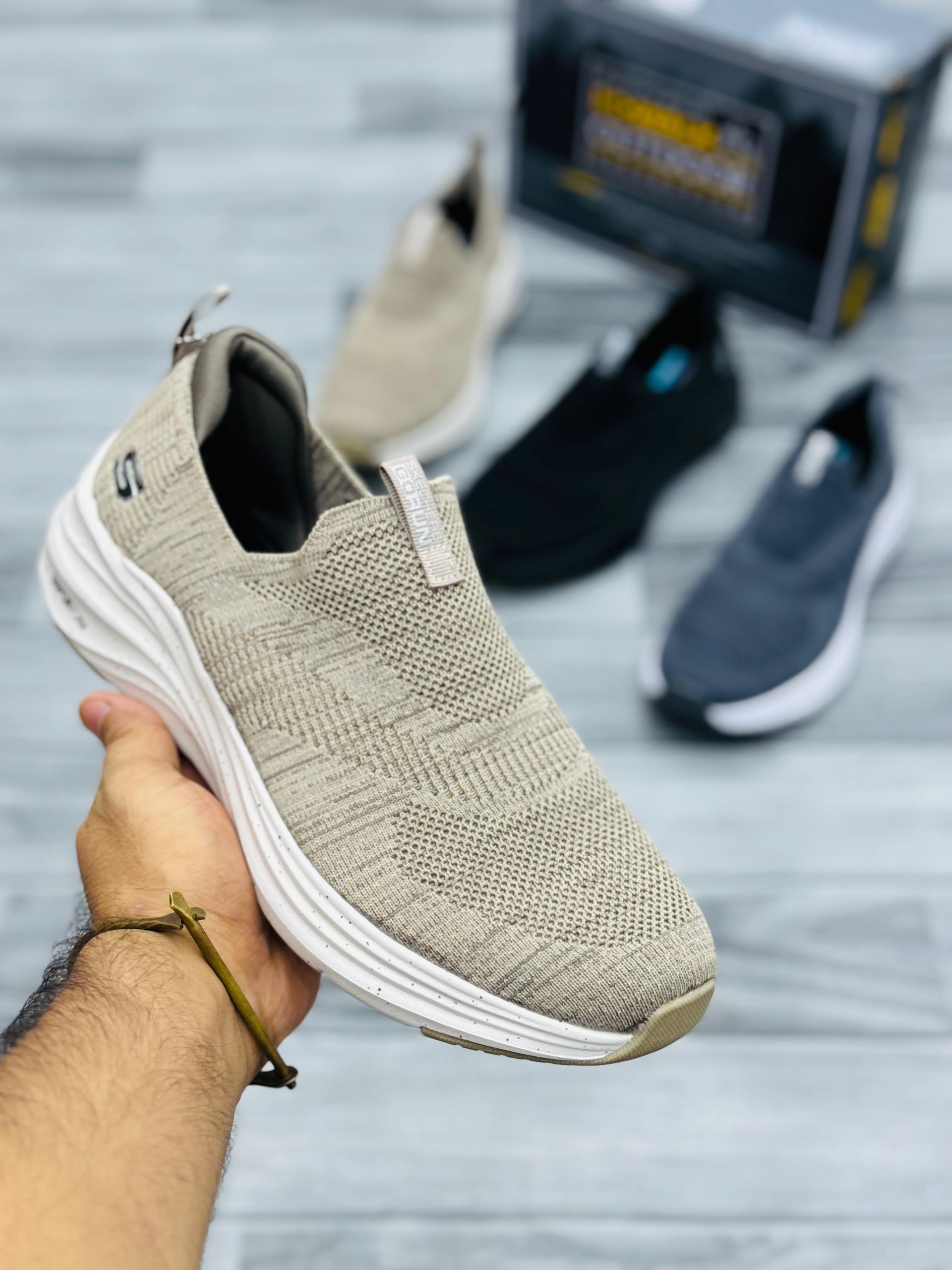 Skecher Vapor Form D2 Beige Sneakfitters