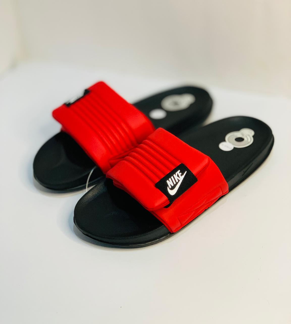 NKE - Slides - D3 2.0 - Red Black