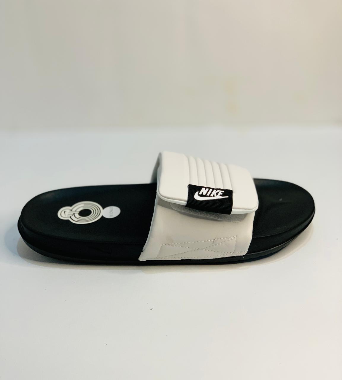 NKE - Slides - D3 2.0 - White Black