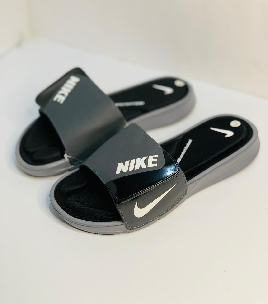 NKE - Slides - D5 - Gray Black