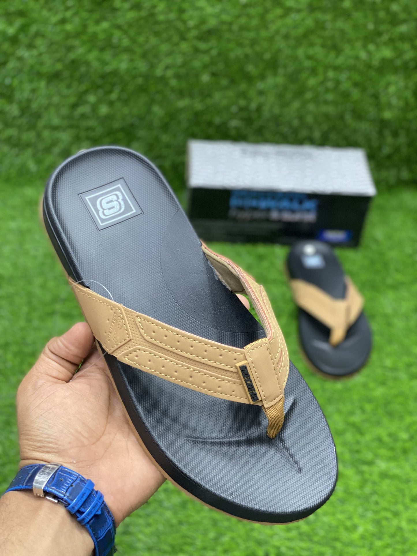 Skechers - CrossFlex Slides - D2 - Beige With Black