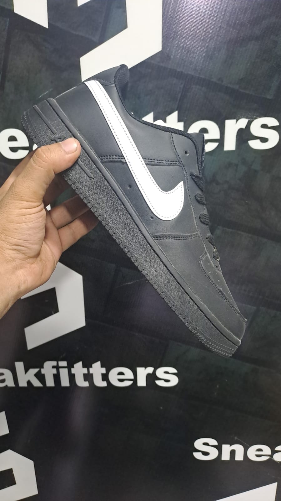 NKE Airforce 1 - Black with White Tick