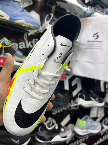 NKE - Football Boots - White Black