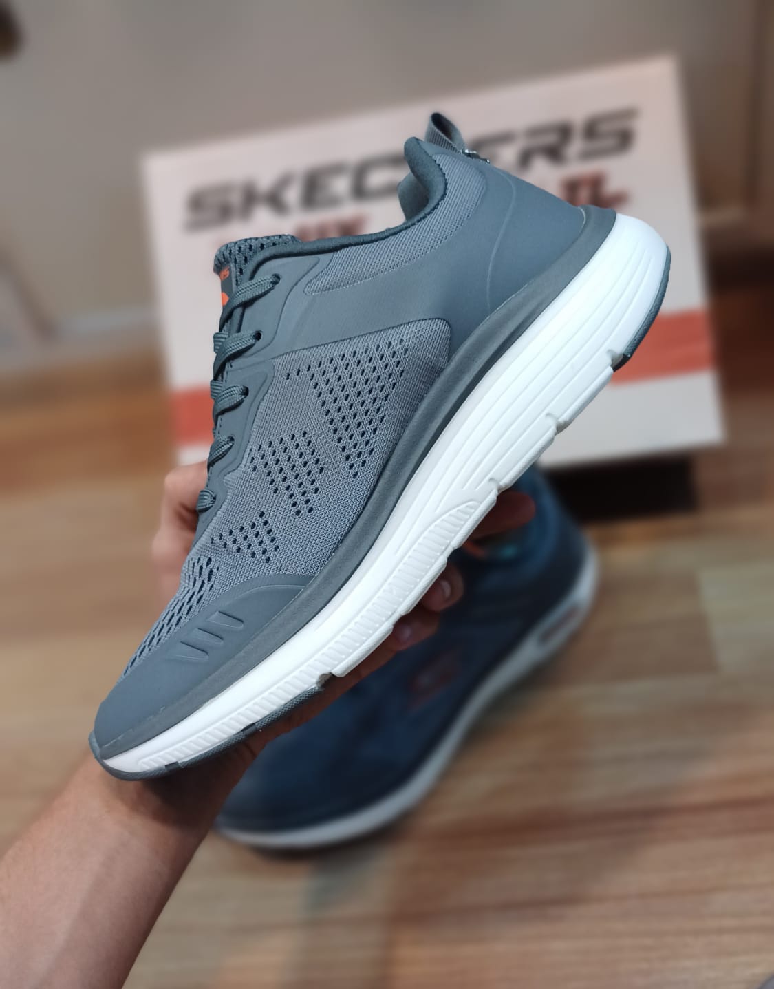 Skechers - Archfit - Hyper Burst - Grey