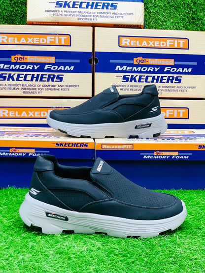 Skecher -  MF - Black with White