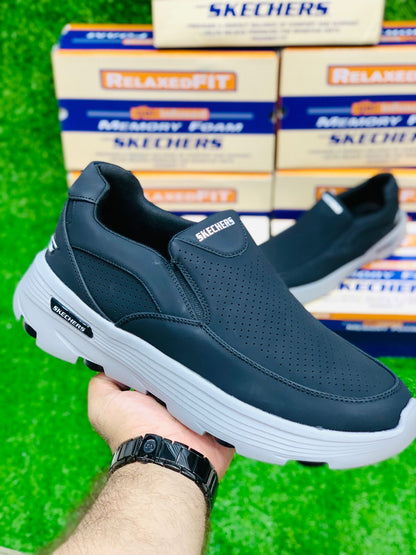 Skecher -  MF - Black with White