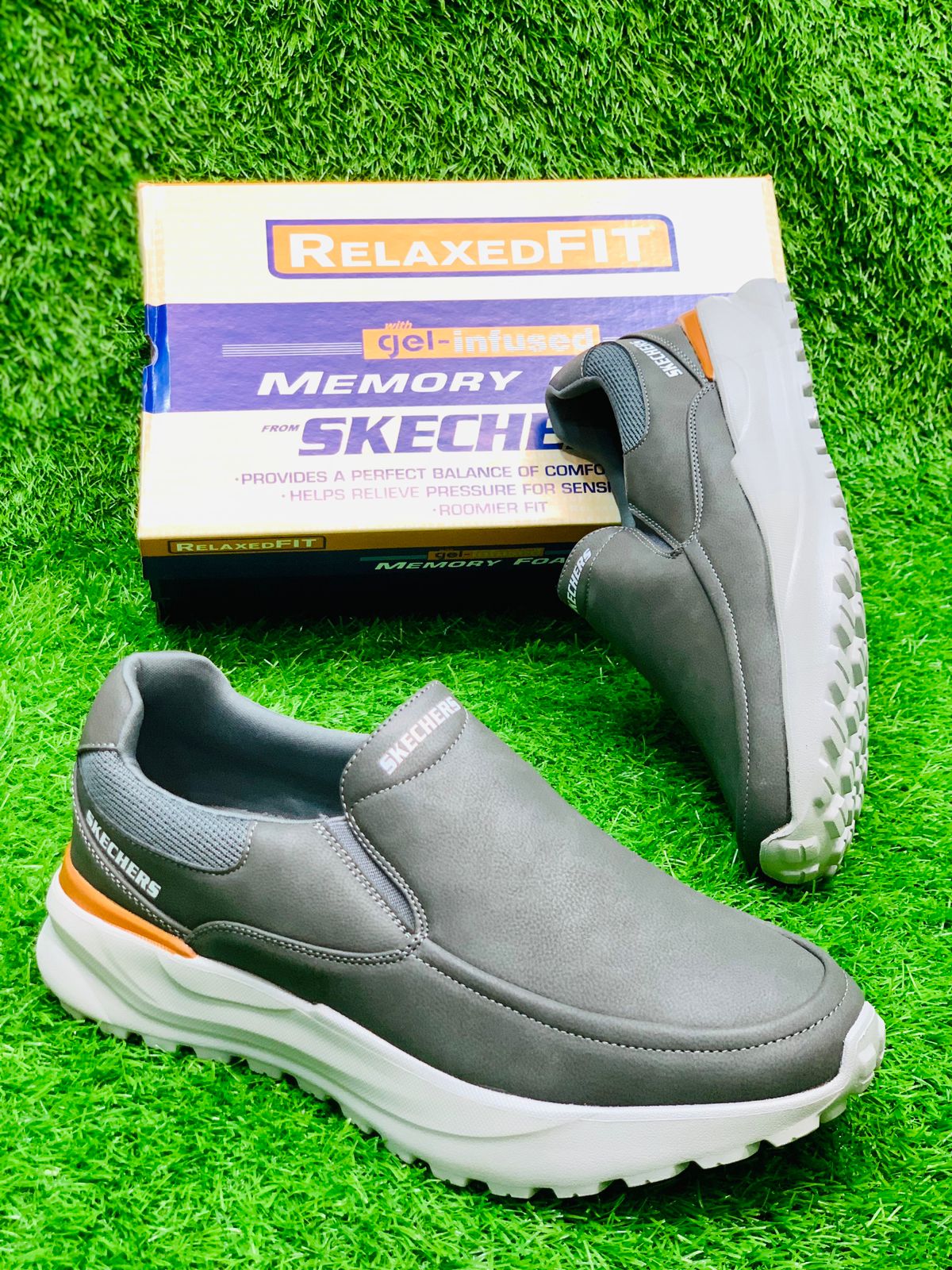 Skecher -  Gel Infused - Grey with white