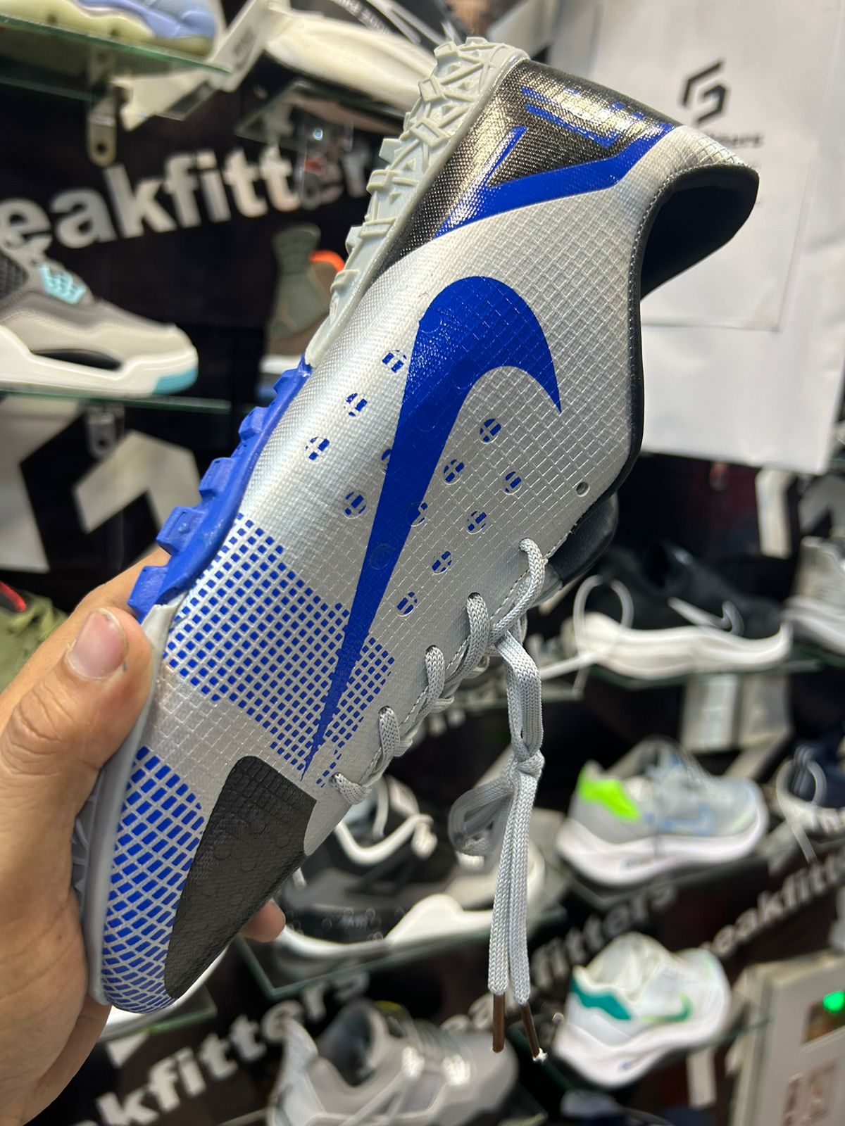 NKE - Football Boots - Silver With Blue