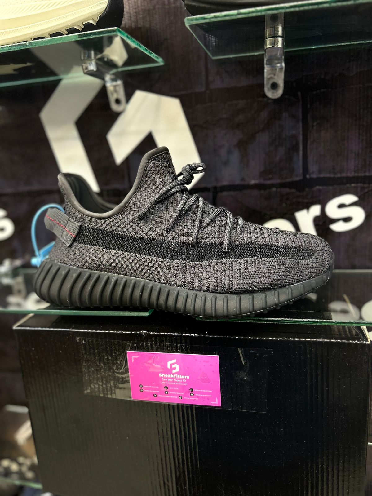 AD - Yeezy365 - D1 - Black