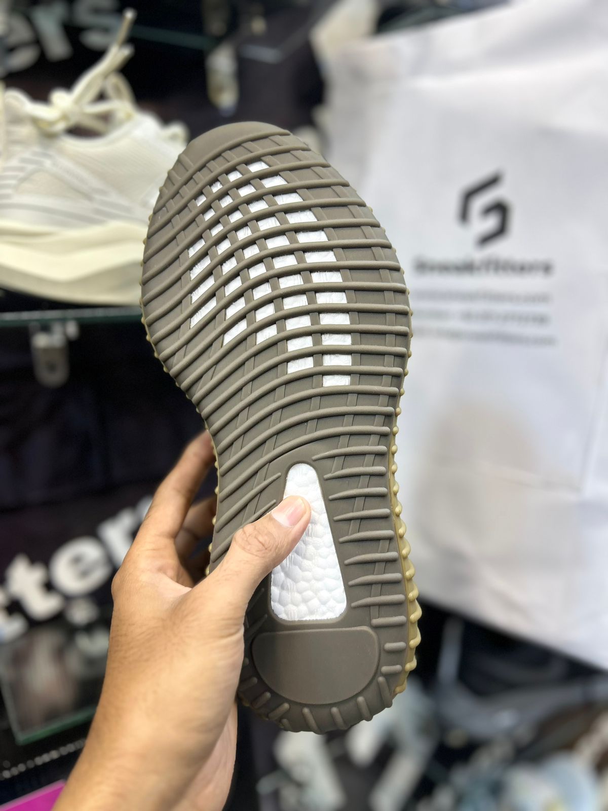 AD - Yeezy365 - Brown