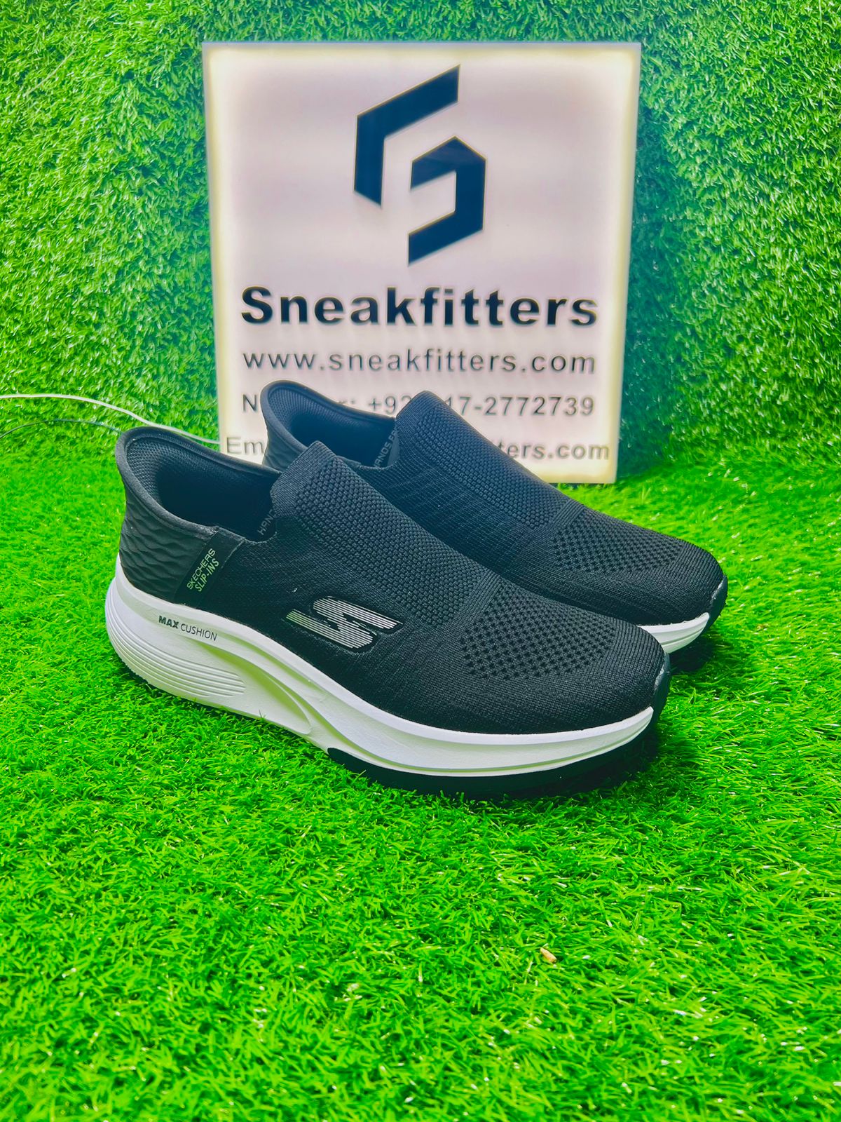 Skechers - Slip in - MaxC - Black White