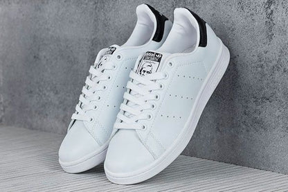 Adid - Stan Smith Court Sneakers - White