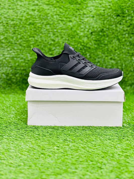 Adid - Ultraboost Sneakers - Black White