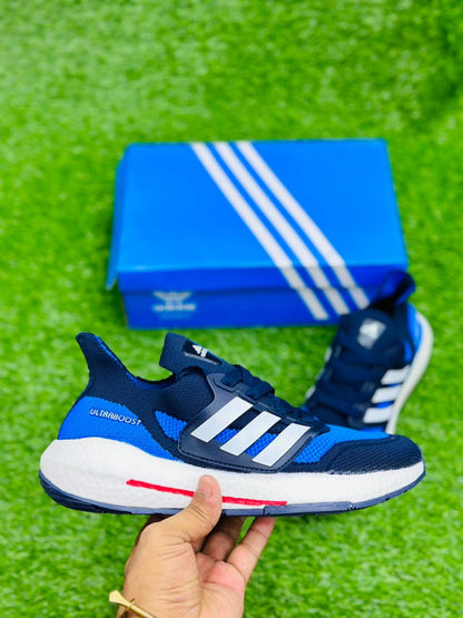 Adid - Ultraboost Sneakers - Blue