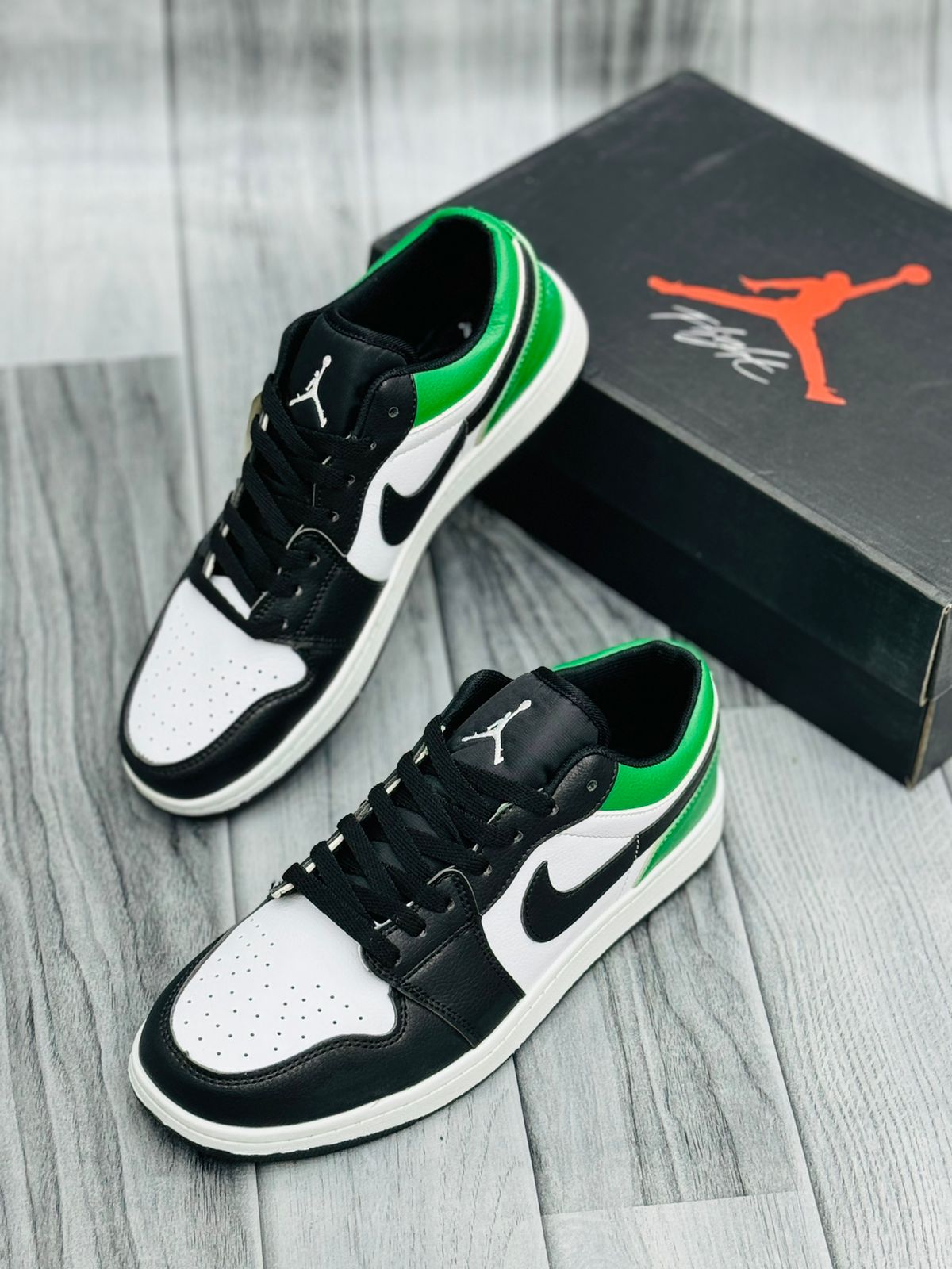 AR JDN 1 Low - Black Green