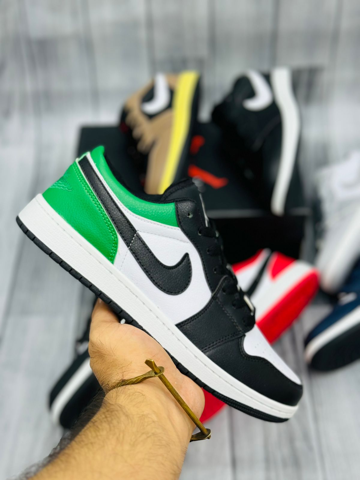 AR JDN 1 Low - Black Green