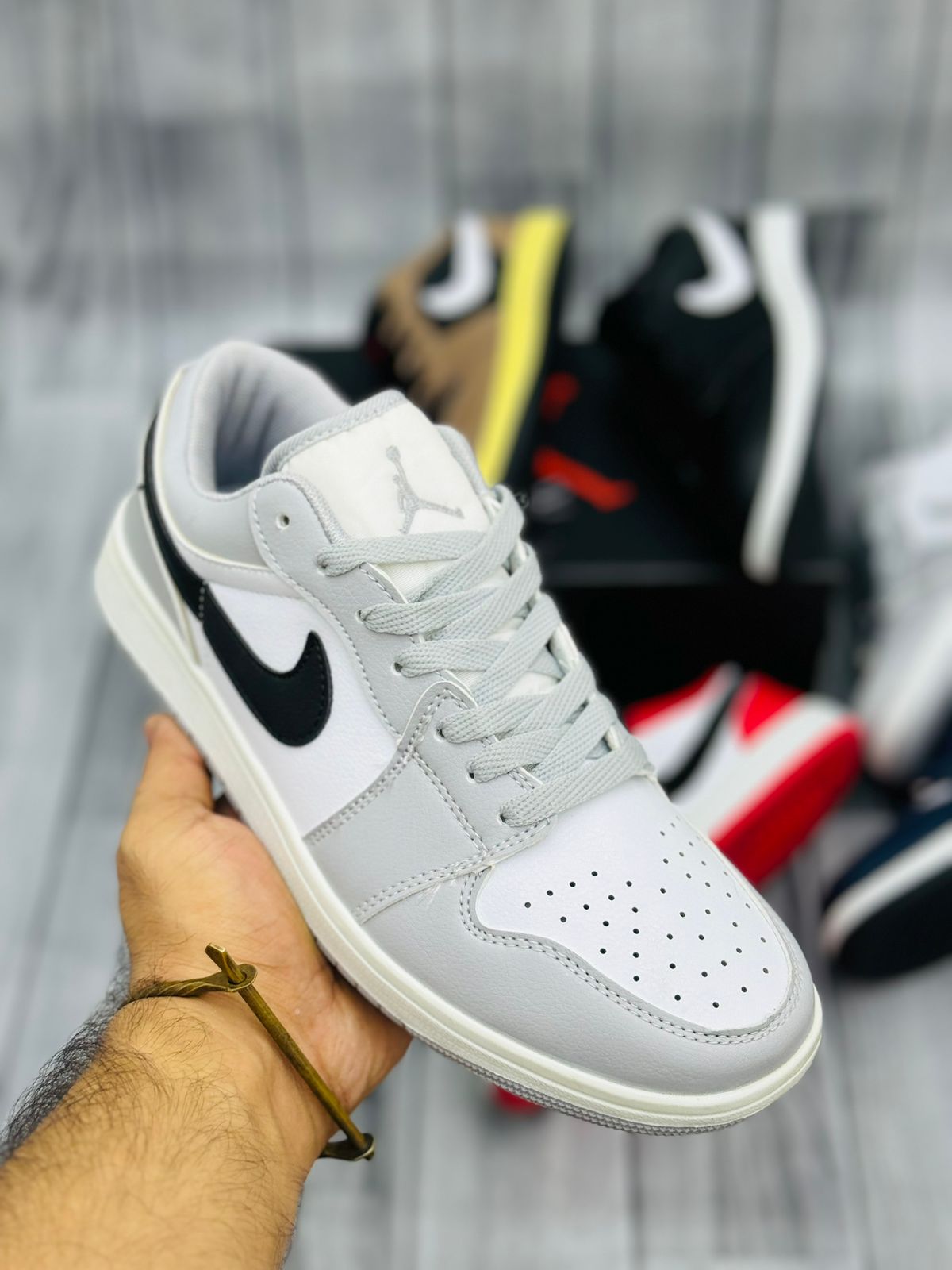 AR JDN 1 Low - Grey White