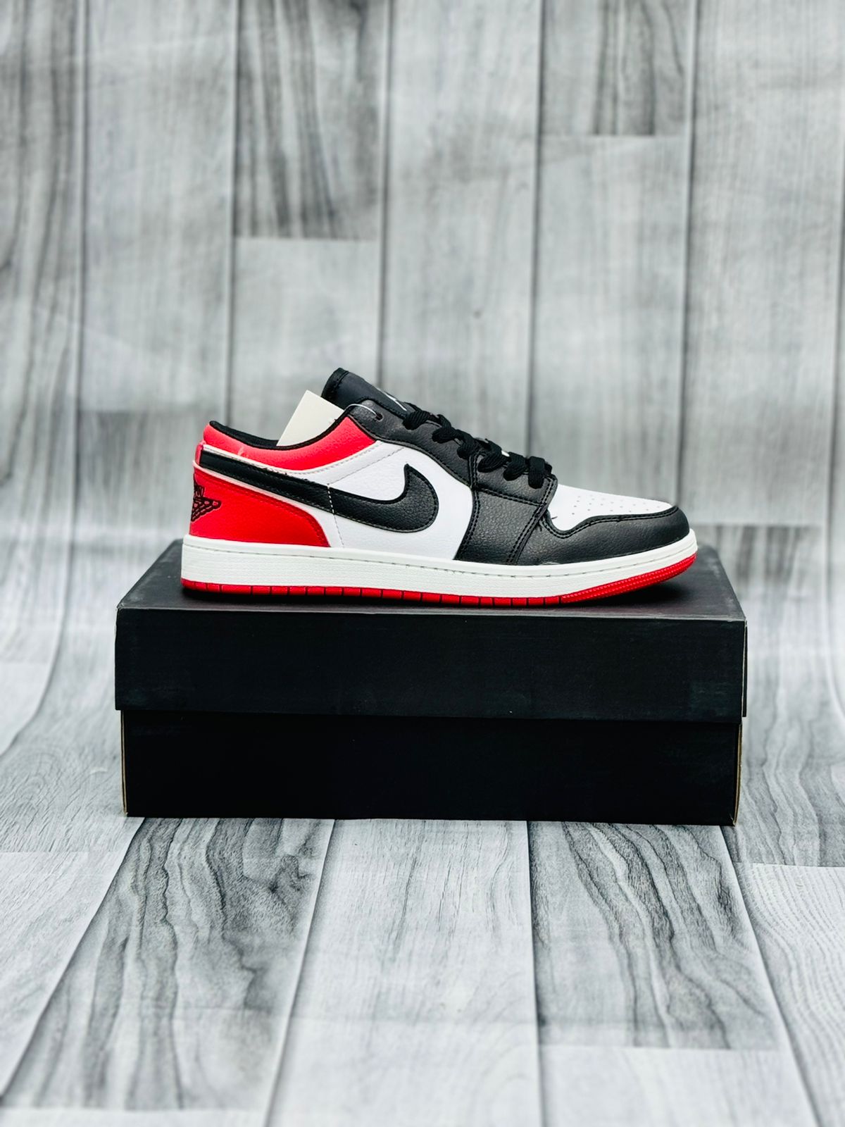 AR JDN 1 Low - Red Black