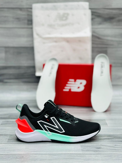 New Balance - FuelCell RC Elite - Black White 2-0